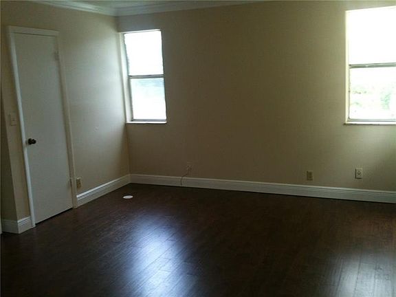 3rd image of 4299 Coral Springs Dr