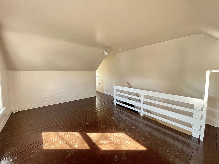 31 Ellis St — Photo 10