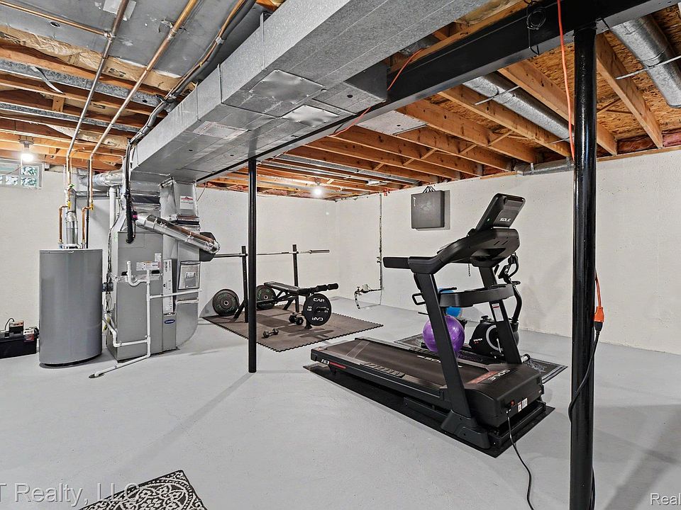 183 Arlington Dr, photo 22
