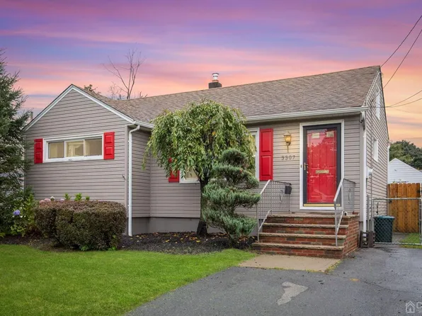 3307 Banta Rd, South Plainfield, NJ 07080