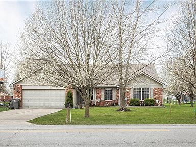7930 Combs Rd Indianapolis In 46237 Zillow