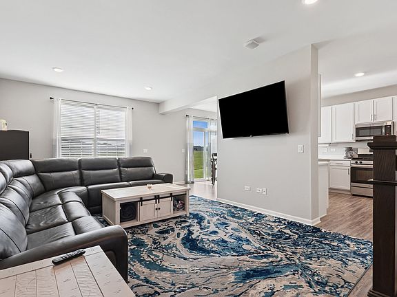 5th image of 15123 W Quincy Cir