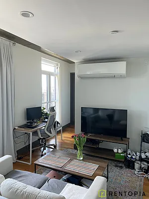 Rented by Rentopia | media 66