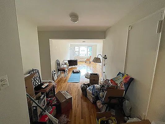 3rd image of 2728 Henry Hudson Pkwy #C3