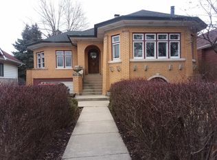 447 Selborne Rd, Riverside, IL 60546