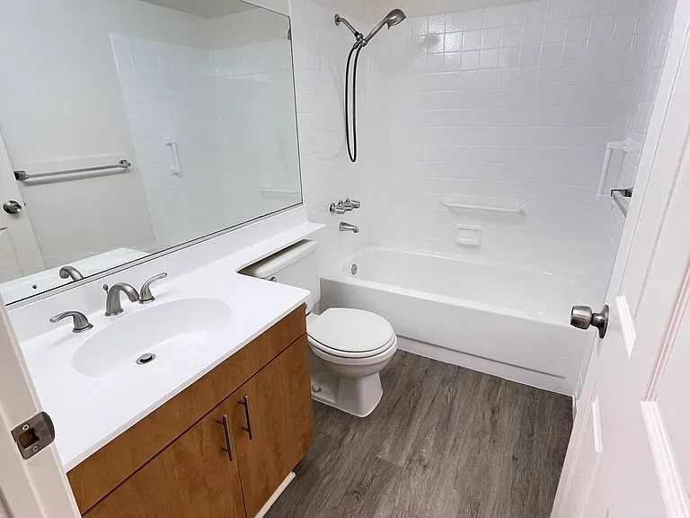 2425 Canada Blvd #102 — Photo 16