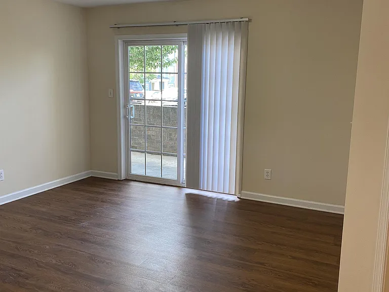 301 Rotunda St #101 — Photo 2