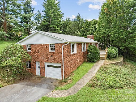 2nd image of 42 Sheppard Dr