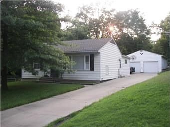 1st image of 614 N Westwood Ct