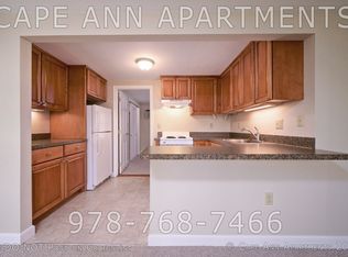 158 Western Ave APT 1, Essex, MA 01929