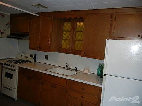 3rd image of 410 Palisade Ave #2