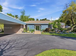 291 Shore Dr E, Miami, FL 33133