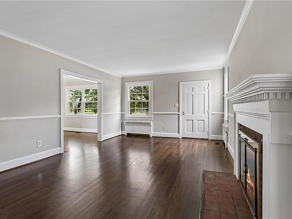 5th image of 2401 Chesapeake Ave