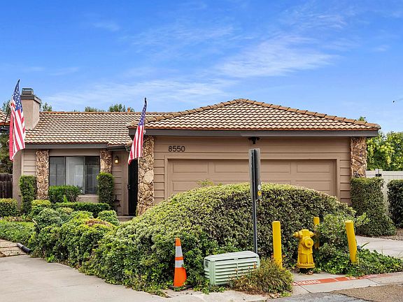 5th image of 8550 Snow White Dr