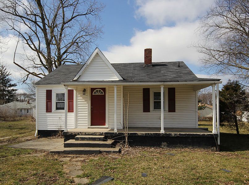 1st image of 3140 S McClure St