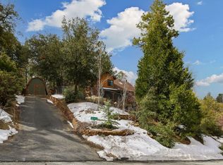 52121 Round Robin Dr, Idyllwild, CA 92549
