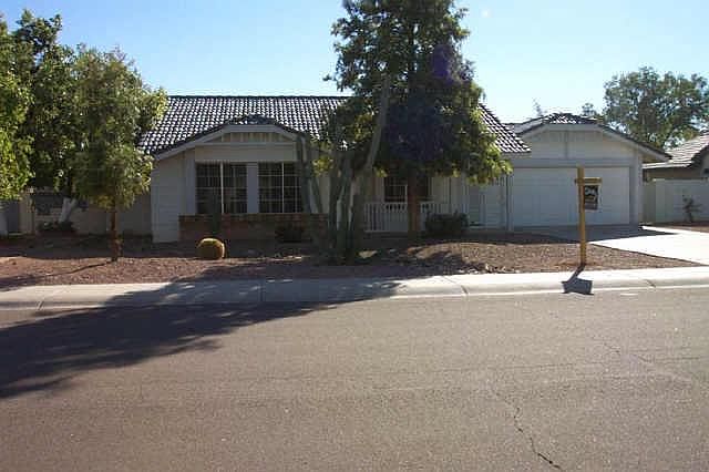 1st image of 7945 N Larkspur Drive