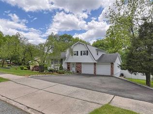 22 Whipple Rd, Wayne, NJ 07470