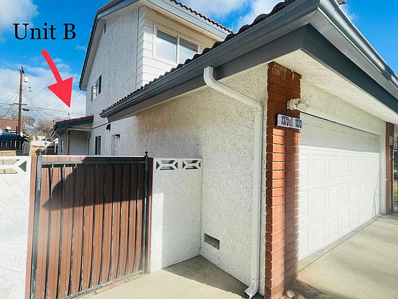 Unit B - Private Side Entrance