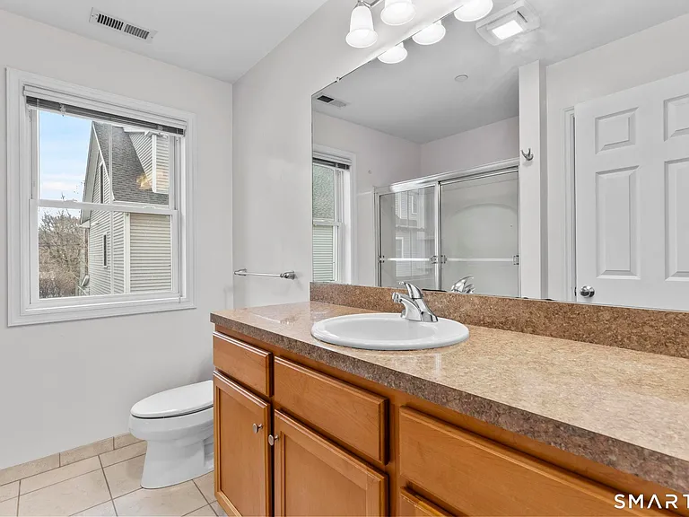 20 W Main St #C104 — Photo 11