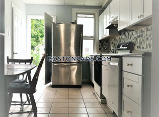 13 Highland St #1A, Waltham, MA 02453