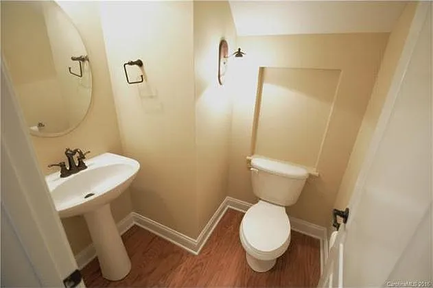 16434 Hawfield Woods Ln — Photo 11