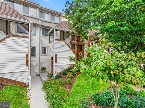 18219 Leman Lake Dr #506, Olney, MD 20832