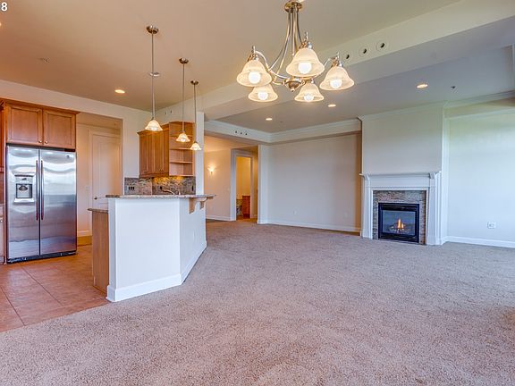 4th image of 707 N Hayden Island Dr Unit 412