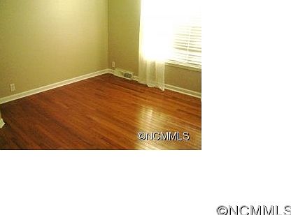 5th image of 81 Laurel Terrace Ct