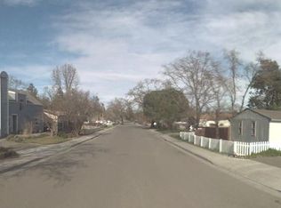 30 2nd St, Windsor, CA 95492