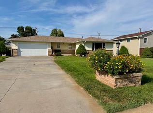 2106 W 11th St, Hastings, NE 68901