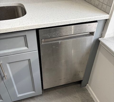 2nd image of 242 Nassau Ave #2