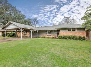 9614 Pine Lake Dr, Houston, TX 77055