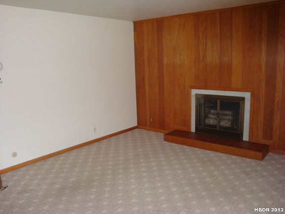 2nd image of 1627 Hilton Ave