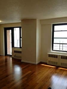 3rd image of 150 W 225th St APT 21F