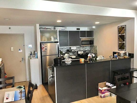5th image of 143-20 Hoover Ave #204