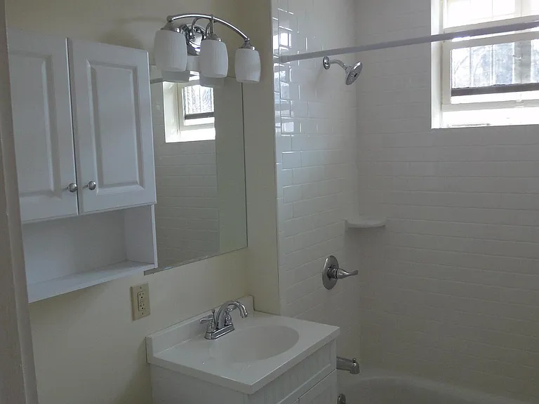 12 Robin Rd — Photo 10