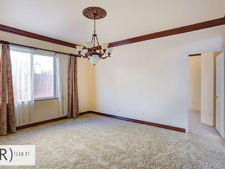 13724 Beaconsfield Ln — Photo 22