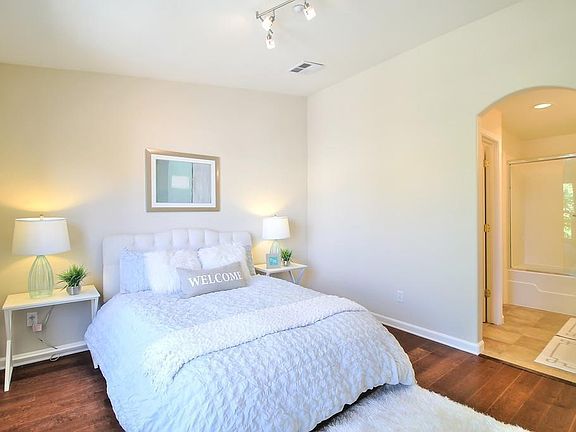 5th image of 346 Adeline Ave