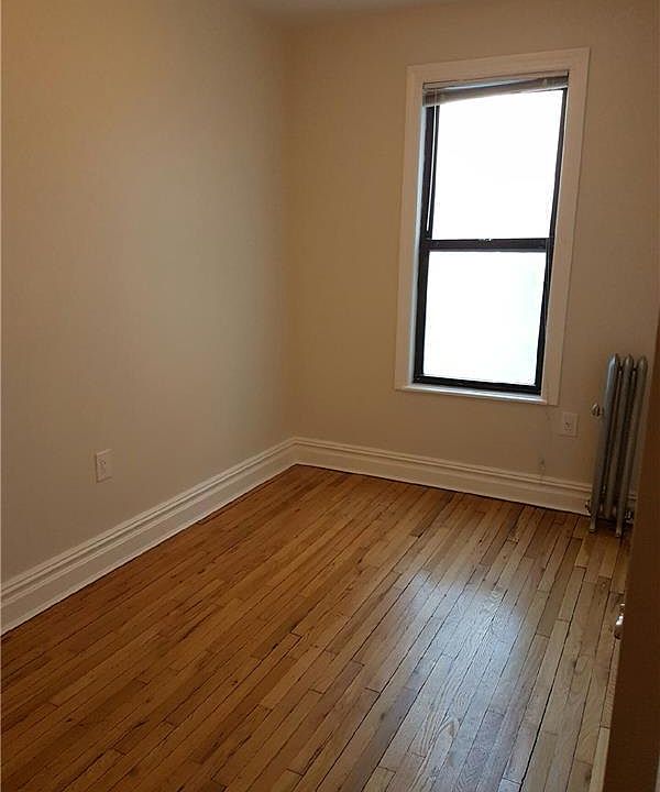 1st image of 2530 Broadway APT 3