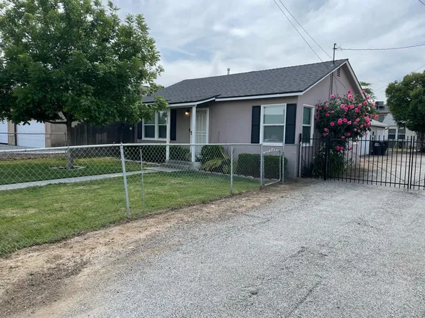 921 & 923 S Fulgham Street S, Visalia, CA 93277
