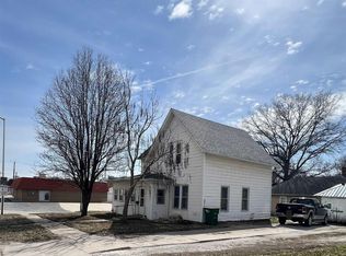 701 6th St, Corning, IA 50841