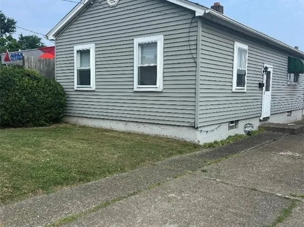 142 Lake Shore Dr W, Dunkirk, NY 14048