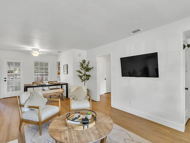 1539 Maryland Ave — Photo 27
