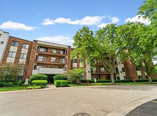 1500 Harbour Dr APT 4F, Wheeling, IL 60090