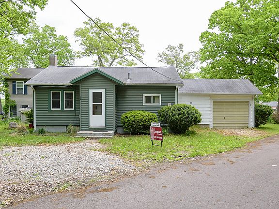2nd image of 314 Carpenter Dr