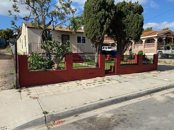 3rd image of 6124 1/2 Brooklyn Ave