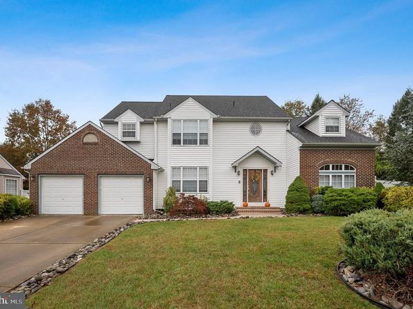 138 Persimmon St