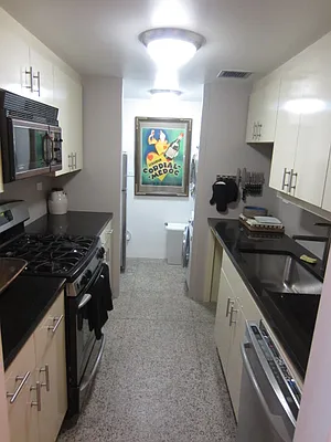 Sold by Domain Properties | media 9
