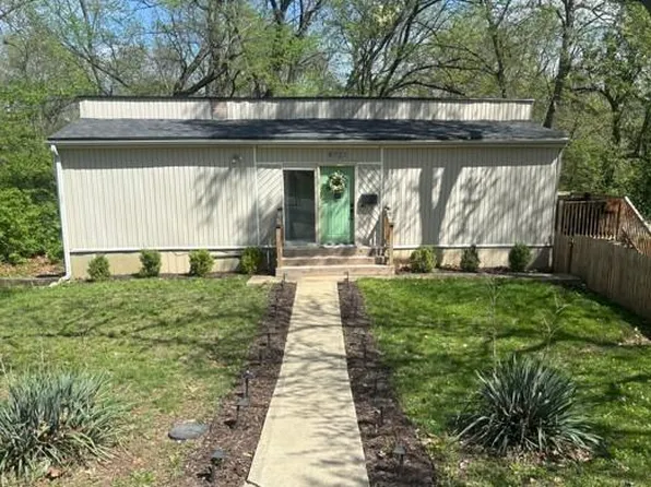 9721 Baltimore Ave, Kansas City, MO 64114